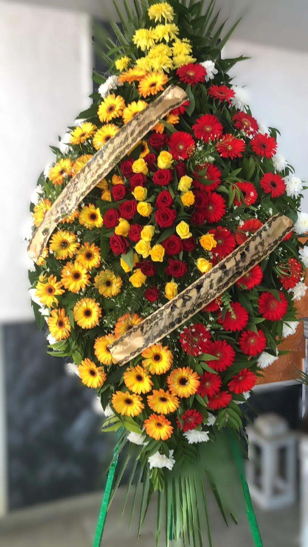 Wreath with multicolored flowers | ծաղիկներ, ծաղկեպսակներ, բույսեր Երևան