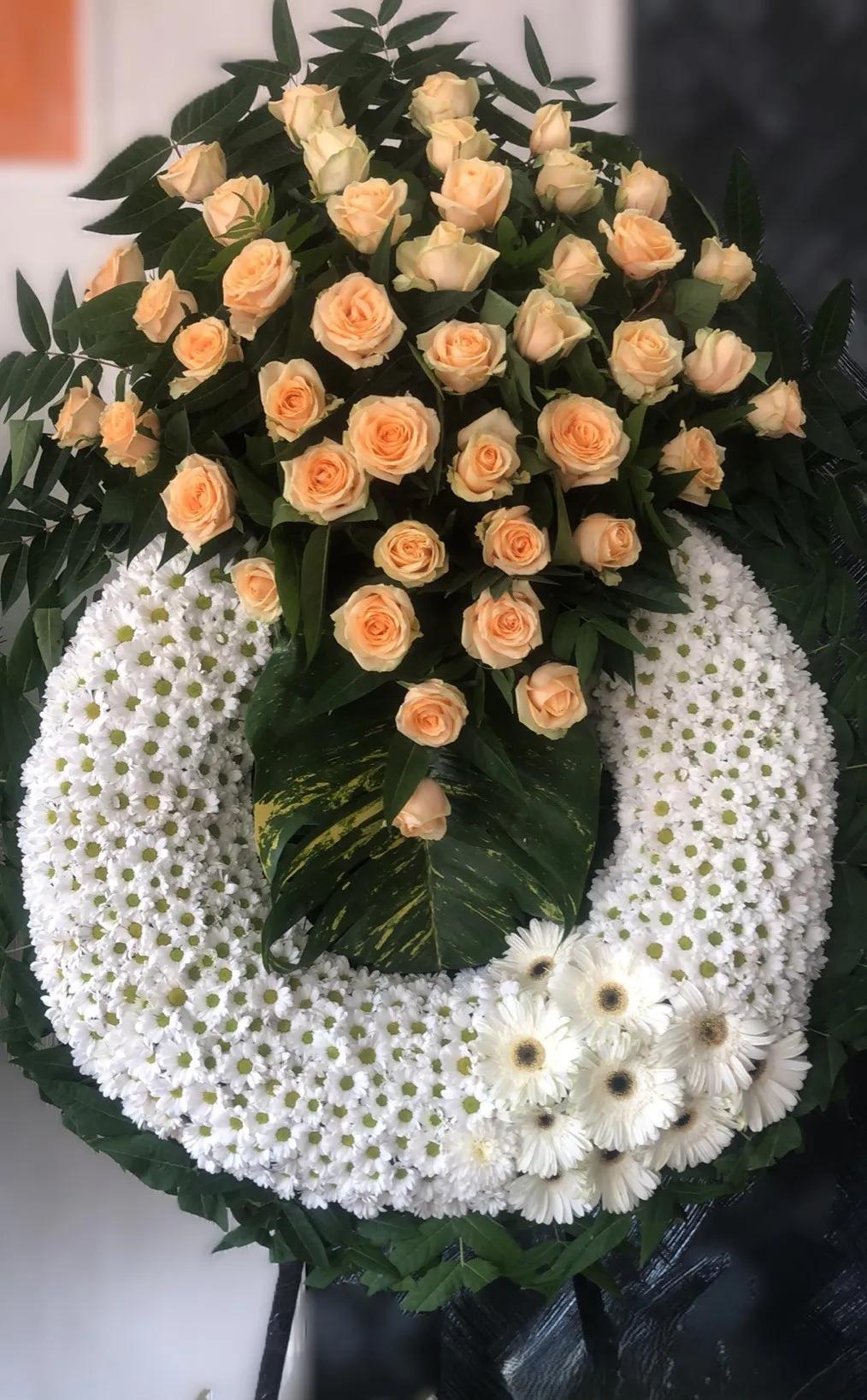 Wreath with orange and white flowers | ծաղիկներ, ծաղկեպսակներ, բույսեր Երևան