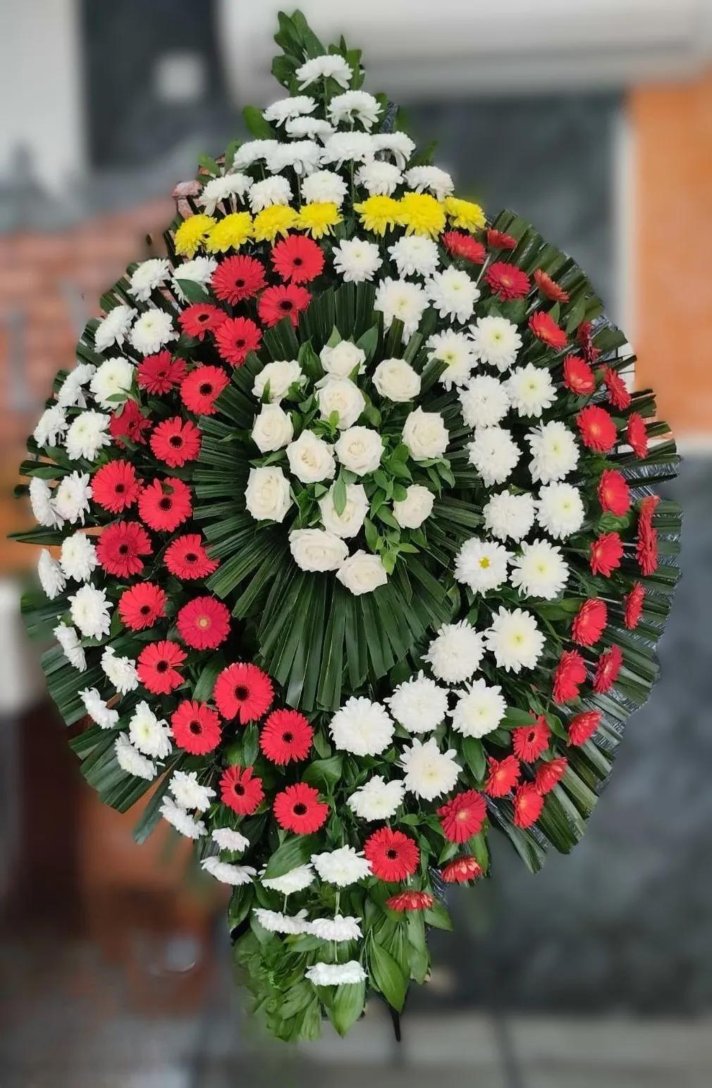 Wreath with gerberas and roses | ծաղիկներ, ծաղկեպսակներ, բույսեր Երևան