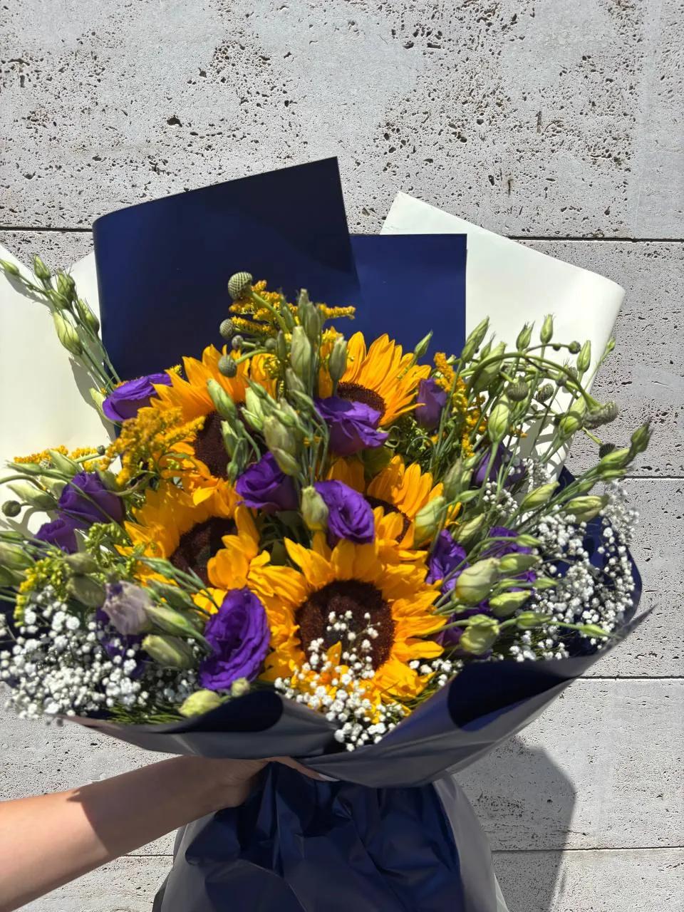 A bunch of sunflowers | ծաղիկներ, ծաղկեպսակներ, բույսեր Երևան