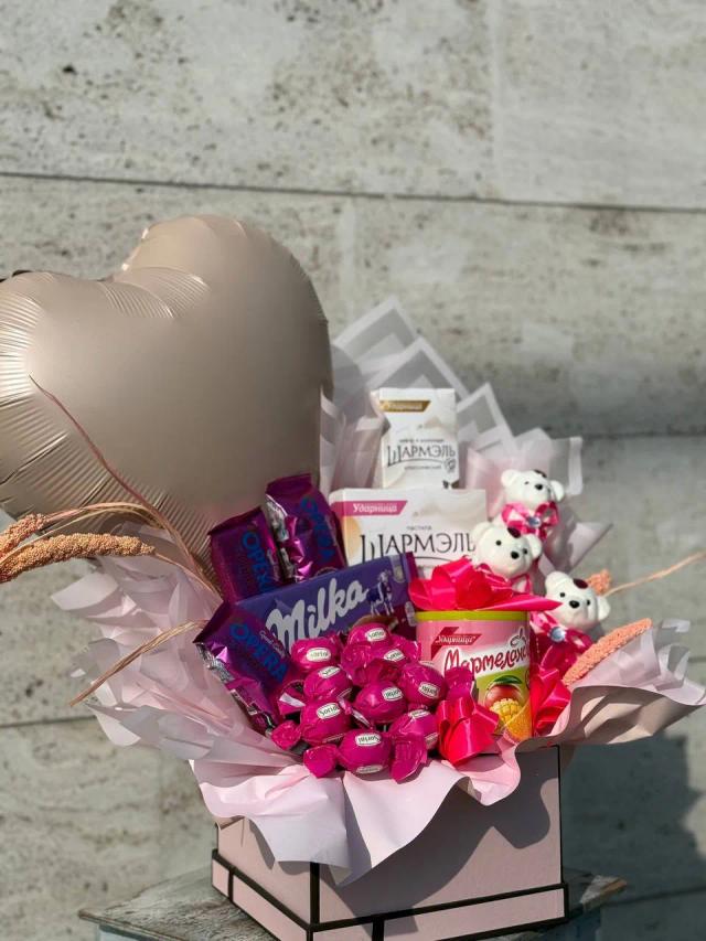 Elegant "sweet box" | ծաղիկներ, ծաղկեպսակներ, բույսեր - առաքում Երևան