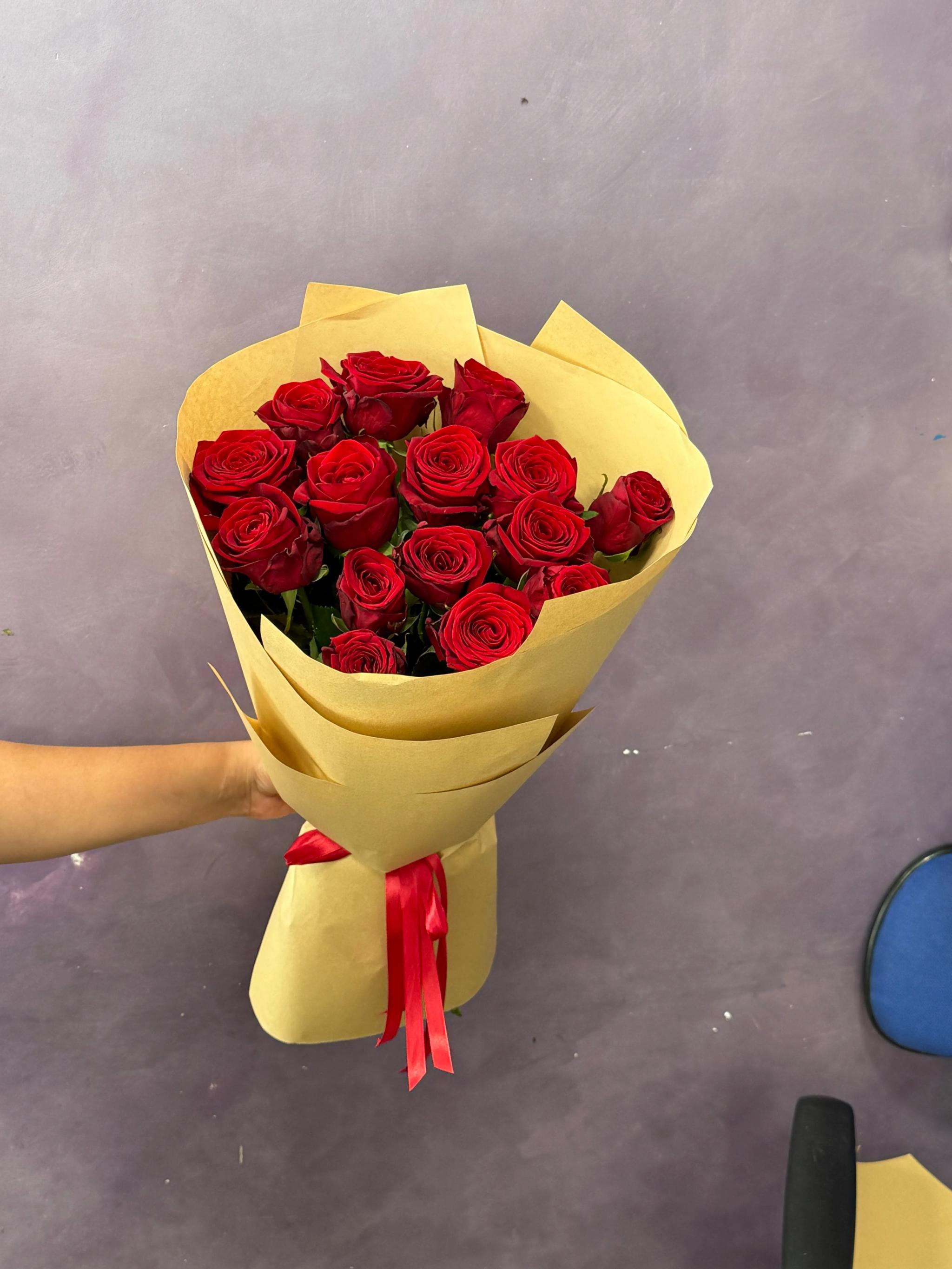 Bunch of red roses | ծաղիկներ, ծաղկեպսակներ, բույսեր Երևան