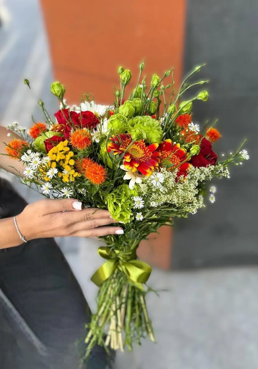 A colorful bunch | ծաղիկներ, ծաղկեպսակներ, բույսեր Երևան
