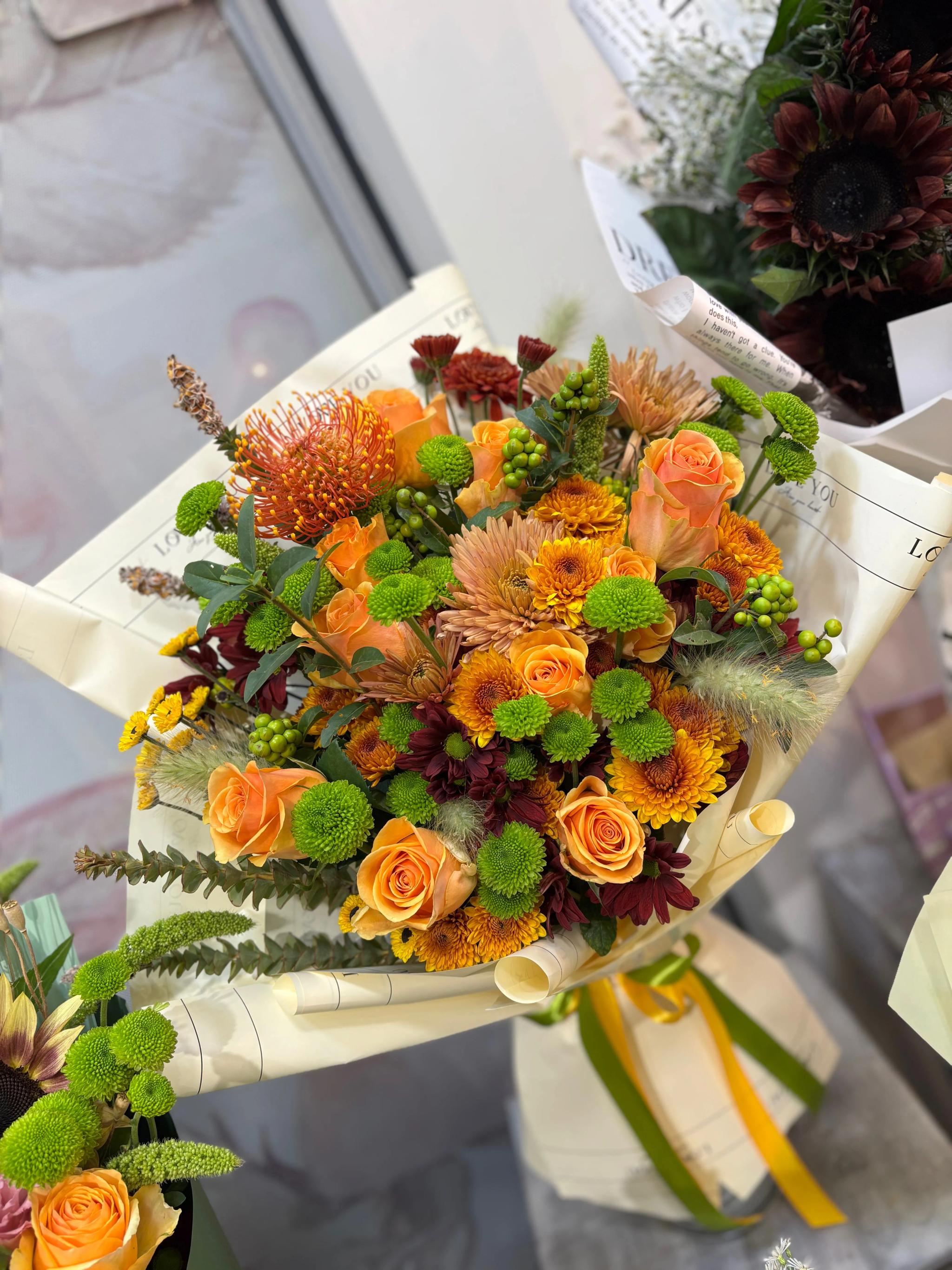 A bright bunch | ծաղիկներ, ծաղկեպսակներ, բույսեր Երևան