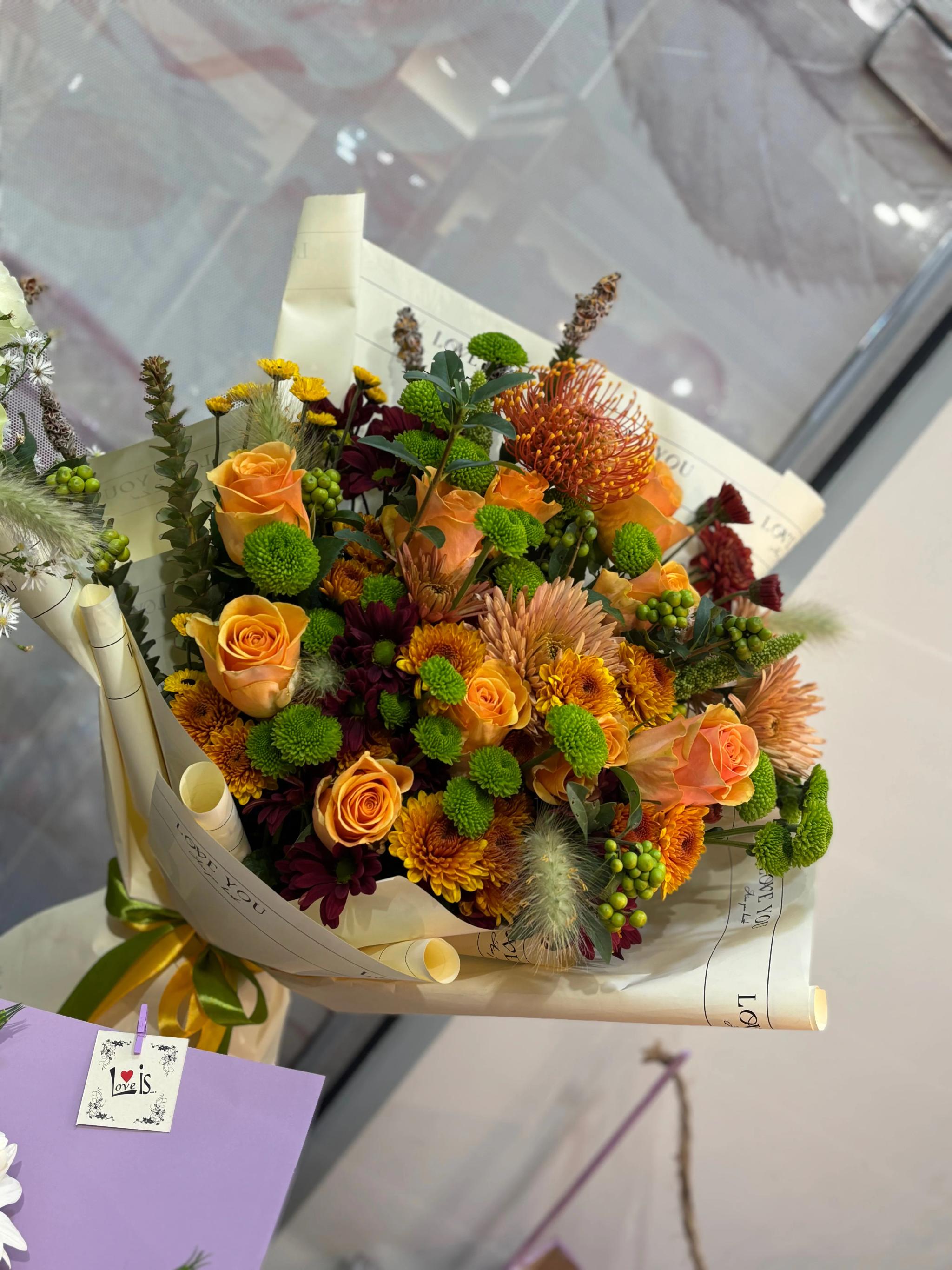 A bright bunch | ծաղիկներ, ծաղկեպսակներ, բույսեր Երևան