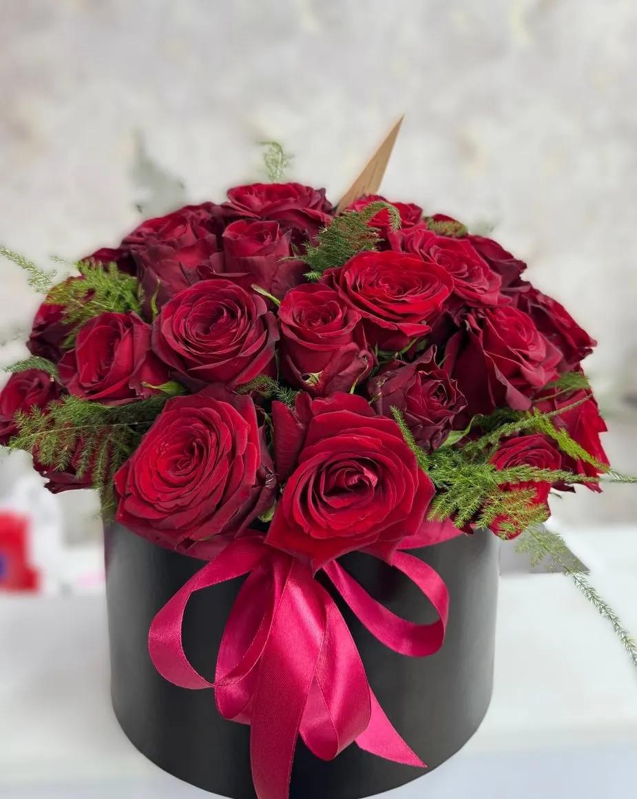 Roses in a box | ծաղիկներ, ծաղկեպսակներ, բույսեր Երևան