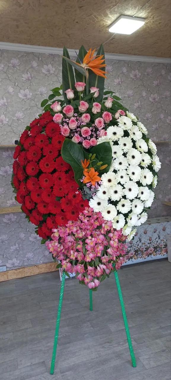 Ծաղկեպսակ գերբերաներով, վարդերով և ալստրոմերիաներով | ծաղիկներ, ծաղկեպսակներ, բույսեր Երևան