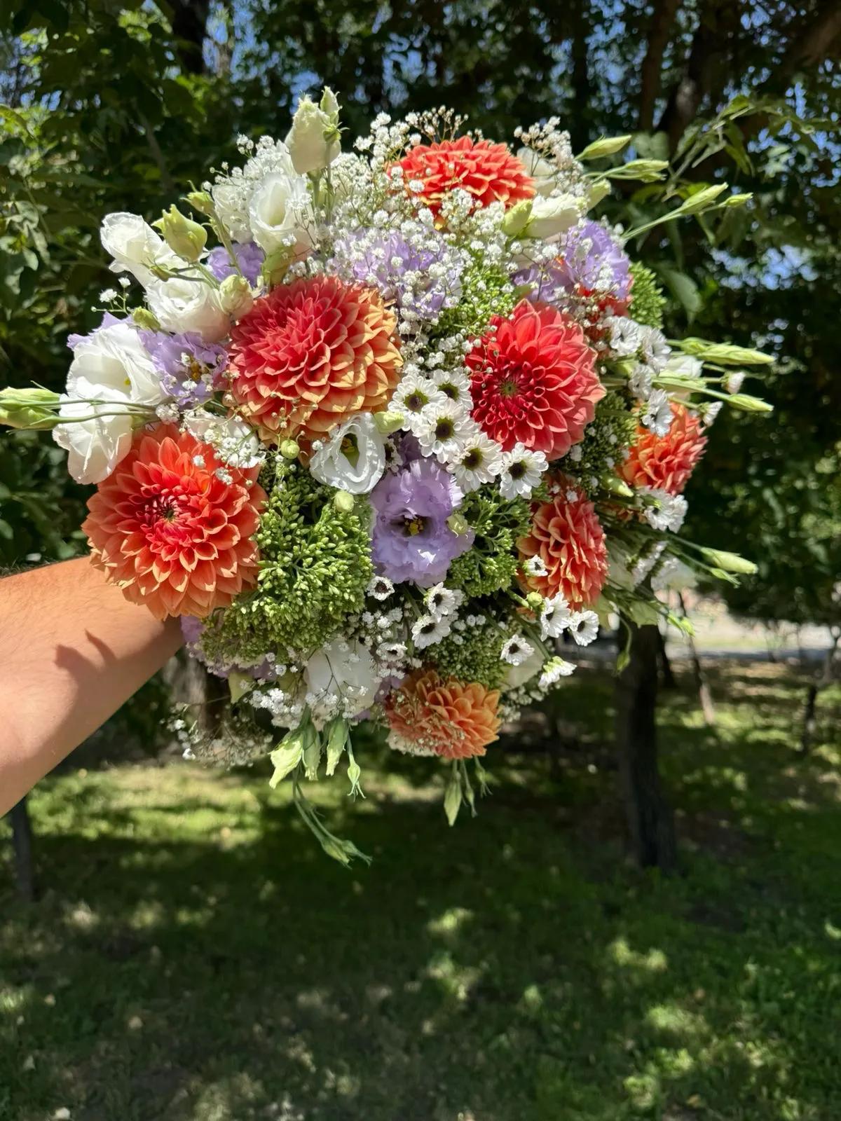 Creative bouquet | ծաղիկներ, ծաղկեպսակներ, բույսեր Երևան