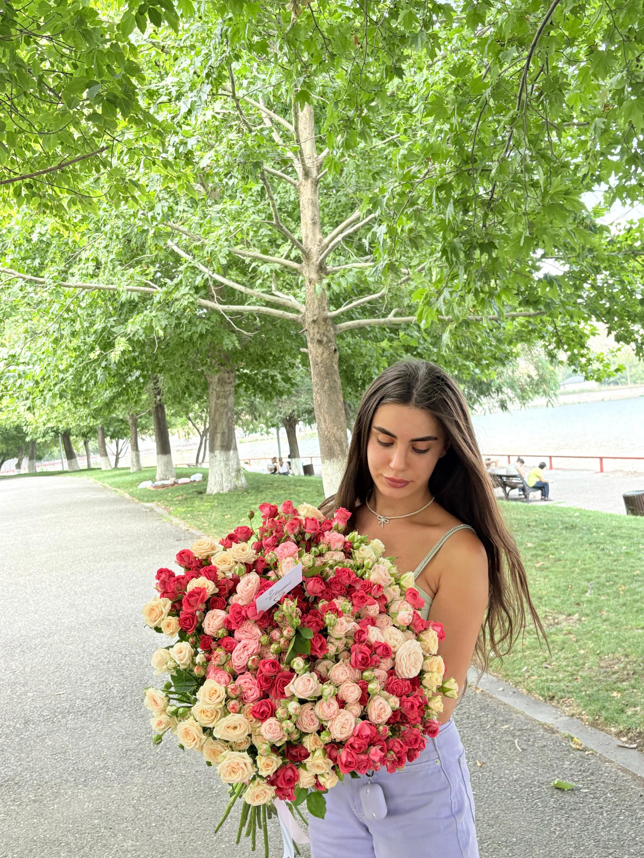 Bunch of roses | ծաղիկներ, ծաղկեպսակներ, բույսեր Երևան