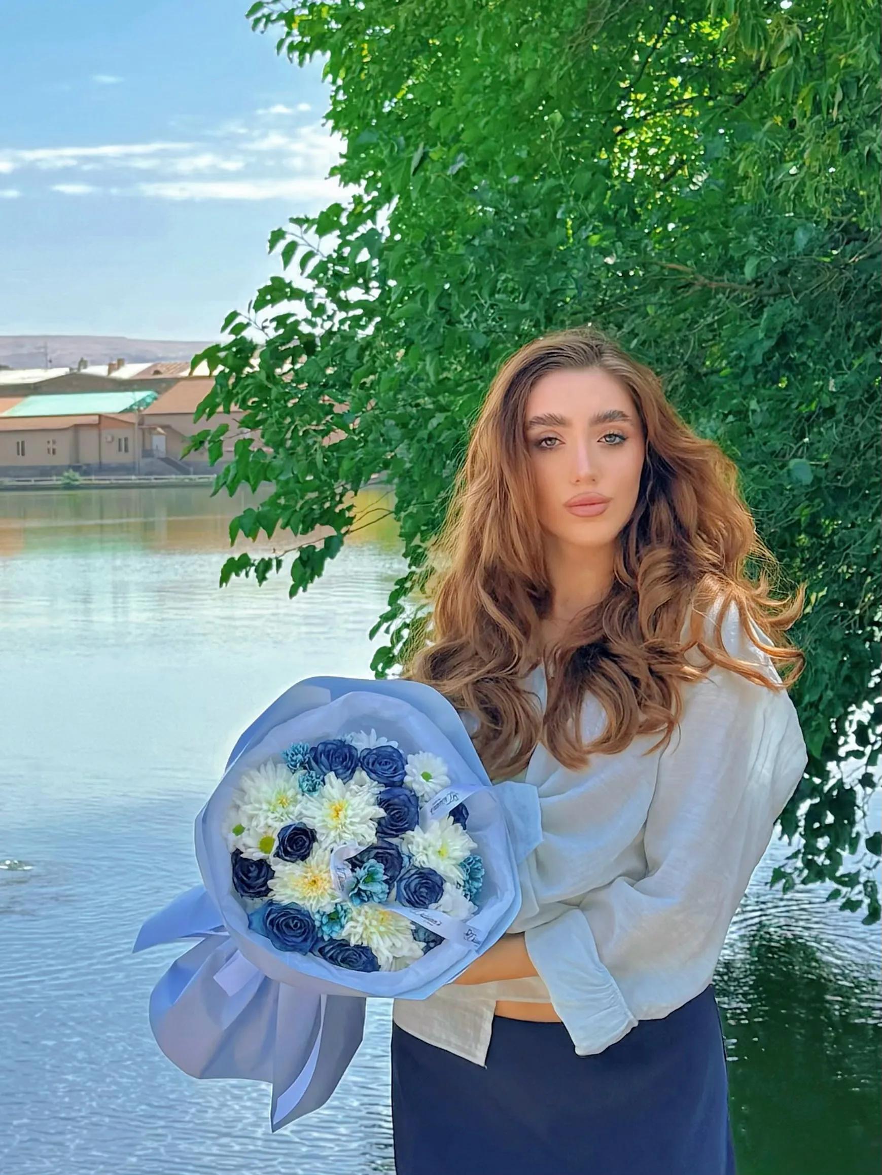 Կապույտ փունջ | ծաղիկներ, ծաղկեպսակներ, բույսեր - առաքում Երևան