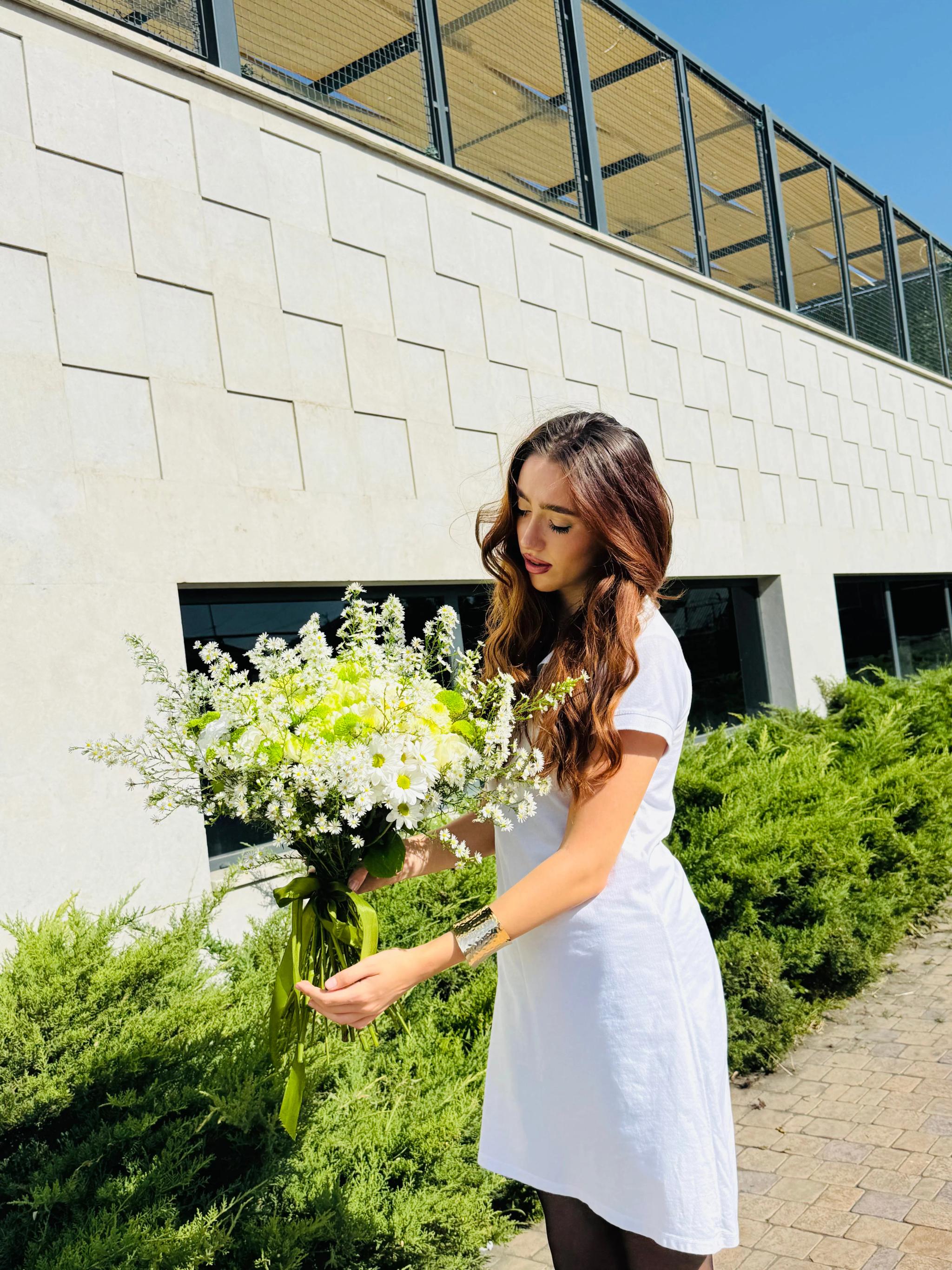 Elegant Bunch | ծաղիկներ, ծաղկեպսակներ, բույսեր Երևան