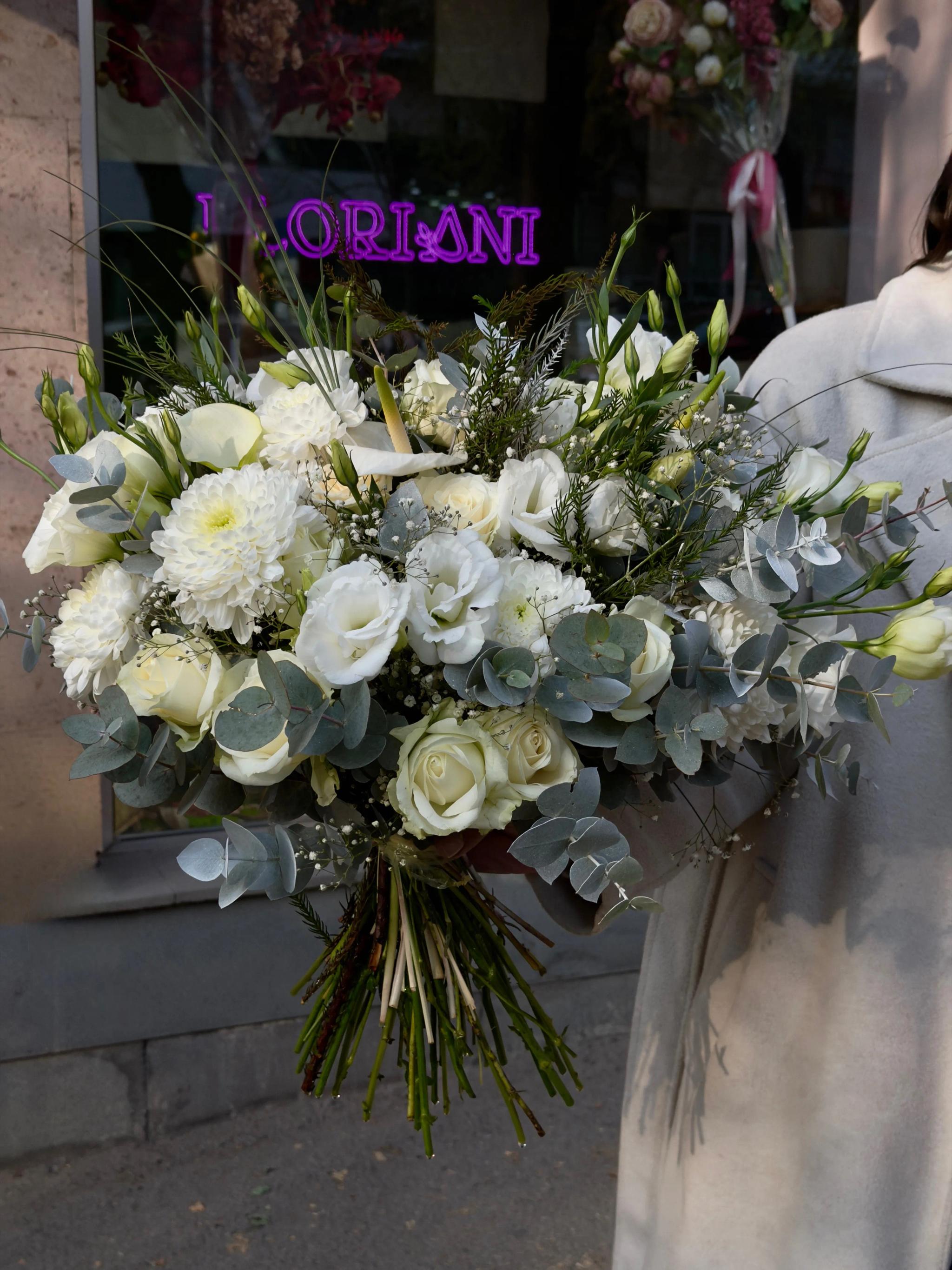 Creative bouquet "White" | ծաղիկներ, ծաղկեպսակներ, բույսեր Երևան