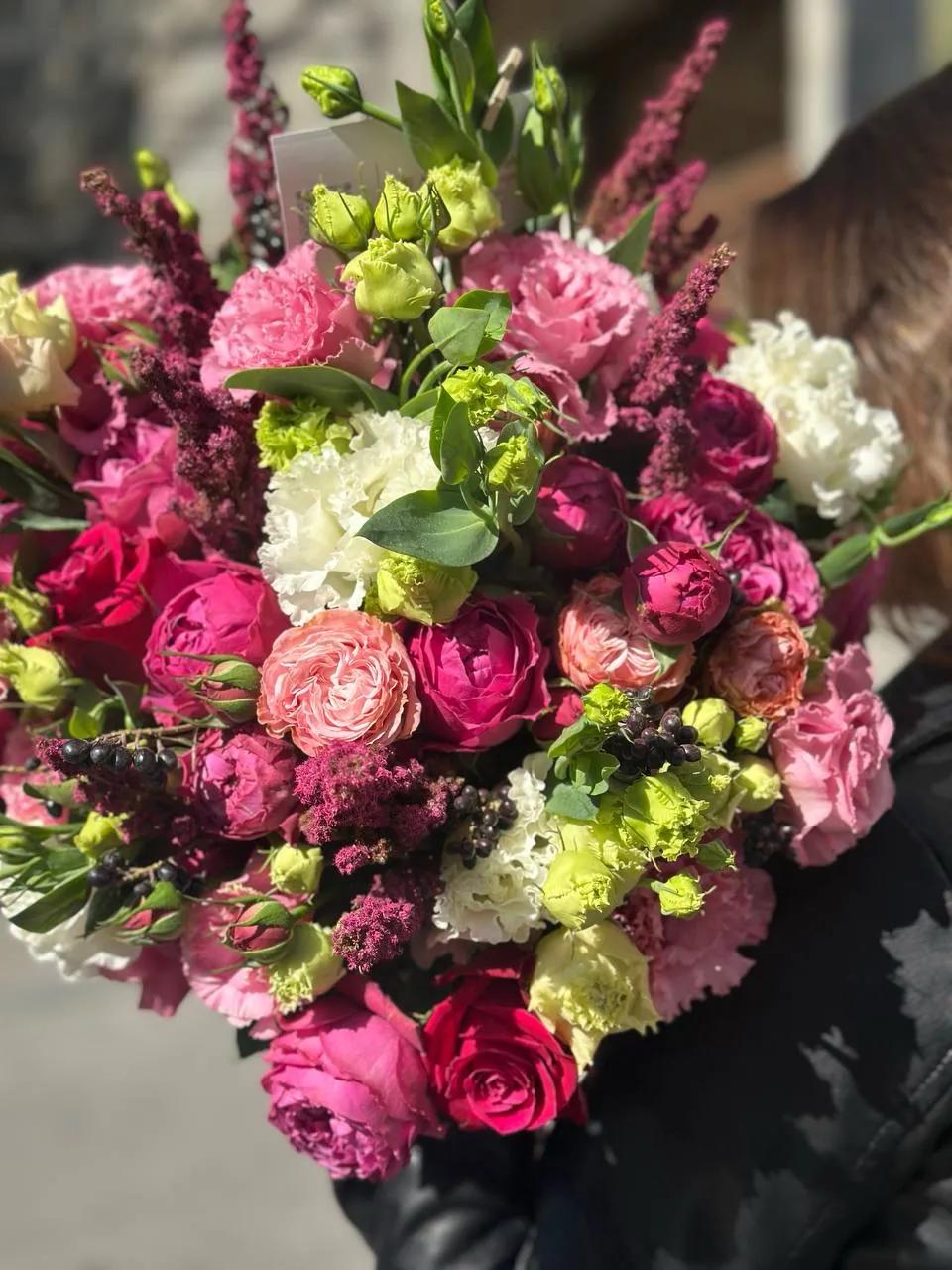 A colorful bunch | ծաղիկներ, ծաղկեպսակներ, բույսեր Երևան