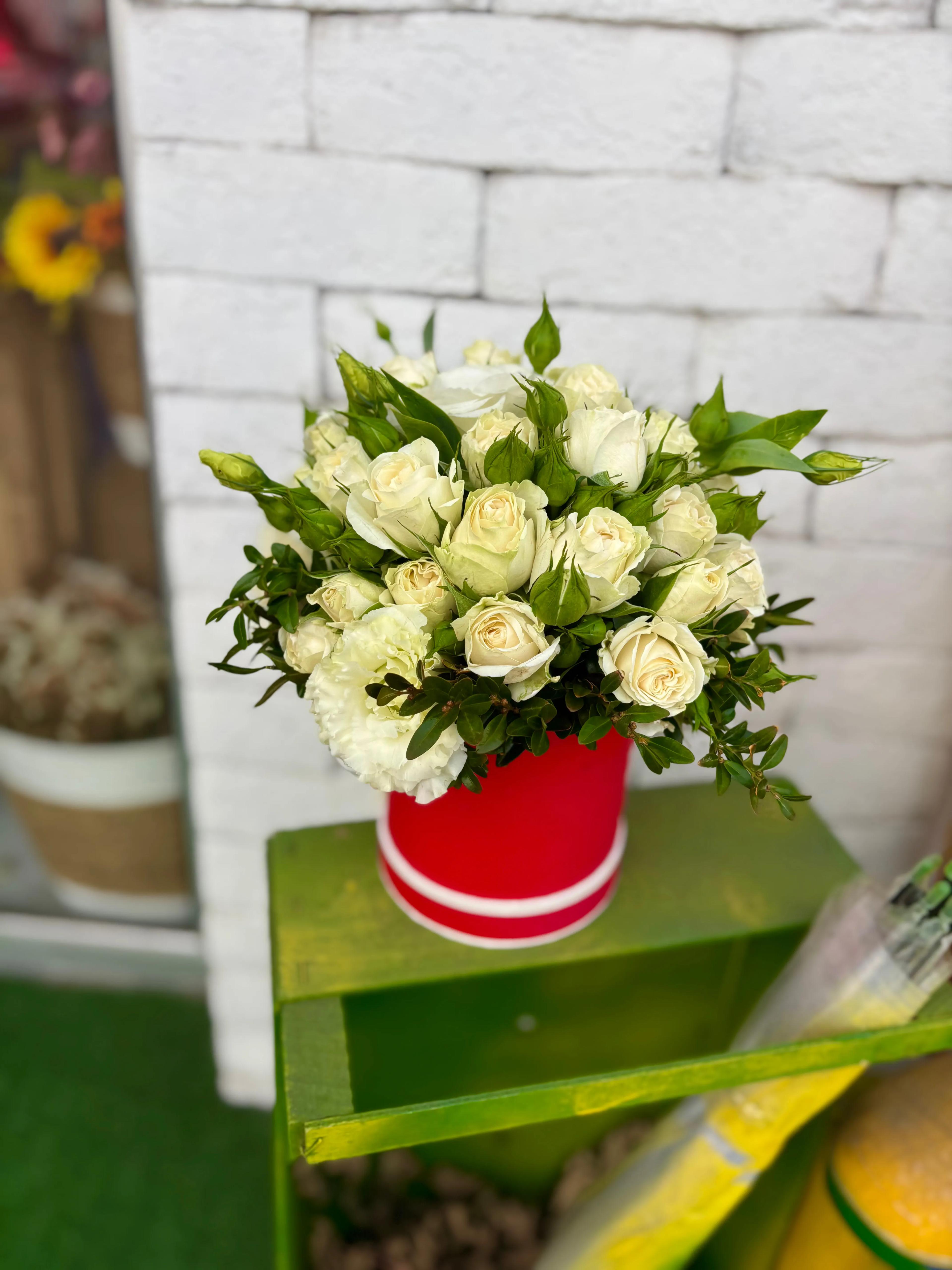 Classic box | ծաղիկներ, ծաղկեպսակներ, բույսեր - առաքում Երևան