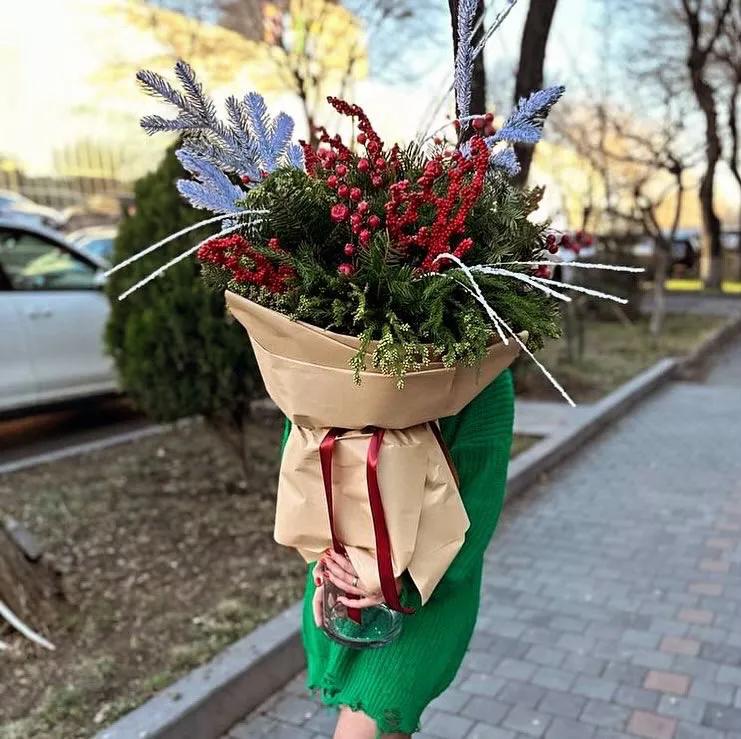 Bouquet "New Year's Eve" | ծաղիկներ, ծաղկեպսակներ, բույսեր Երևան