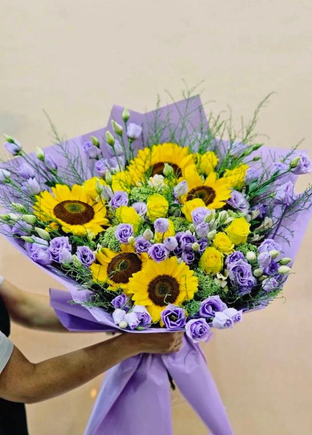 A bunch of sun | ծաղիկներ, ծաղկեպսակներ, բույսեր - առաքում Երևան