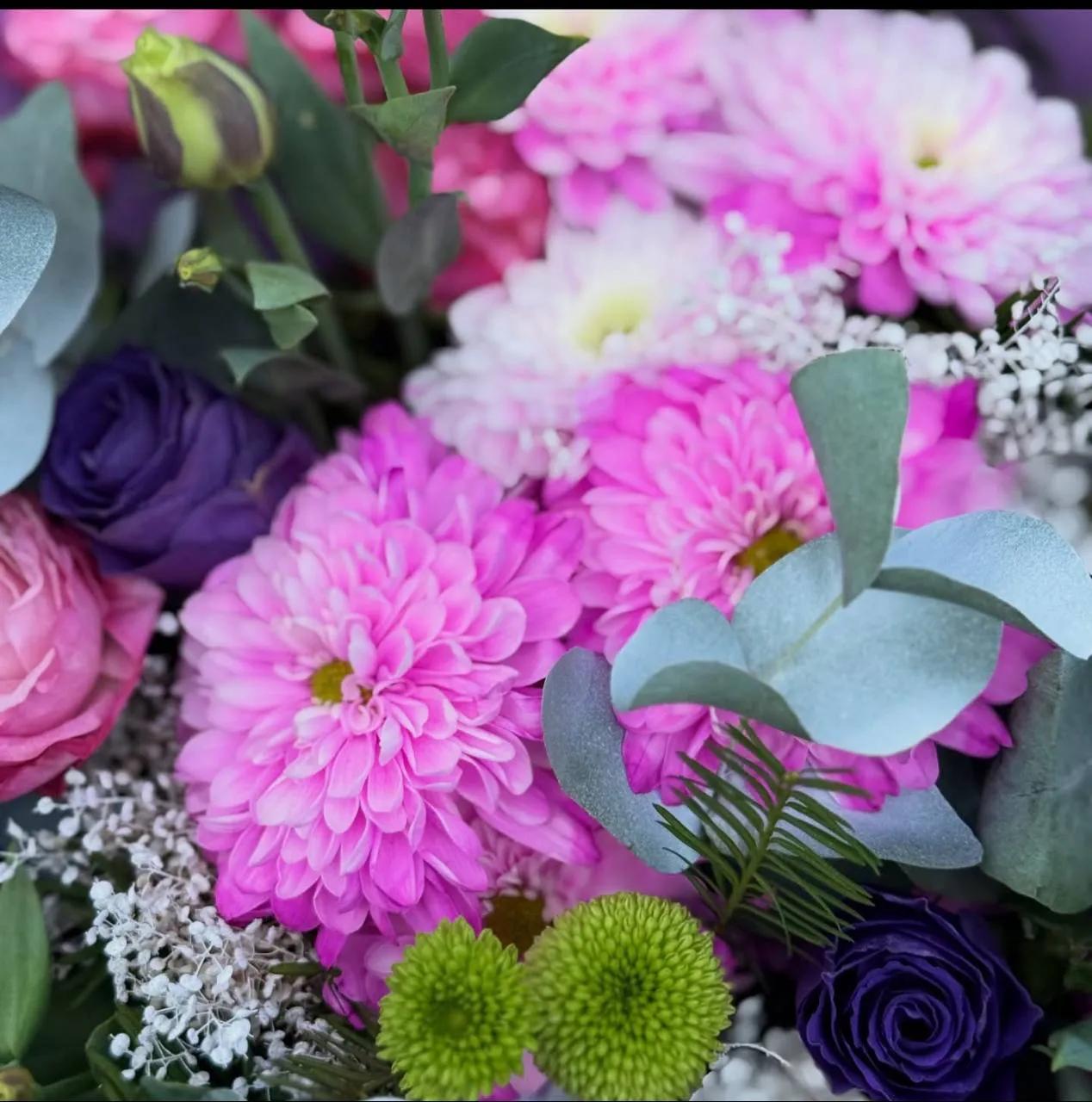 A colorful bunch | ծաղիկներ, ծաղկեպսակներ, բույսեր Երևան