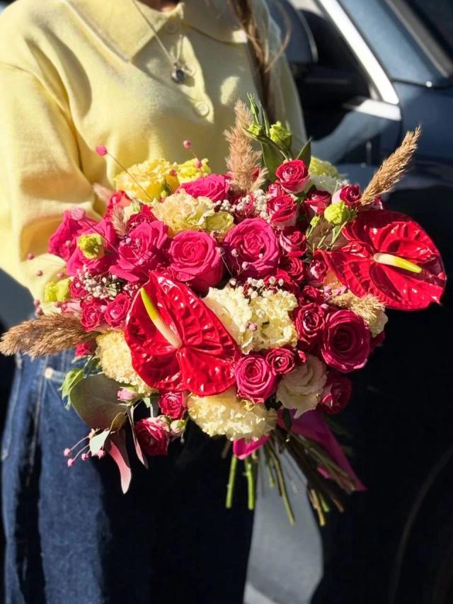 A colorful bouquet | ծաղիկներ, ծաղկեպսակներ, բույսեր - առաքում Երևան