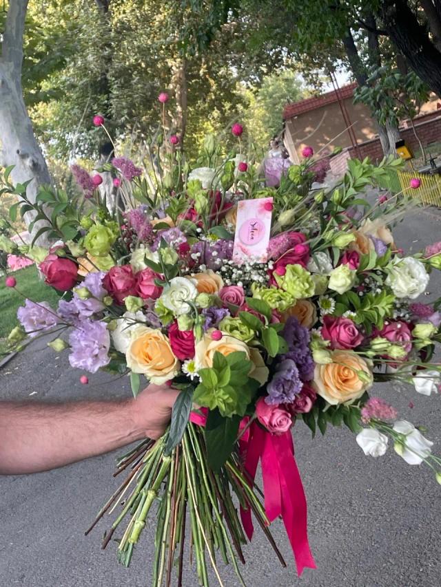 Elegant creative bouquet | ծաղիկներ, ծաղկեպսակներ, բույսեր - առաքում Երևան