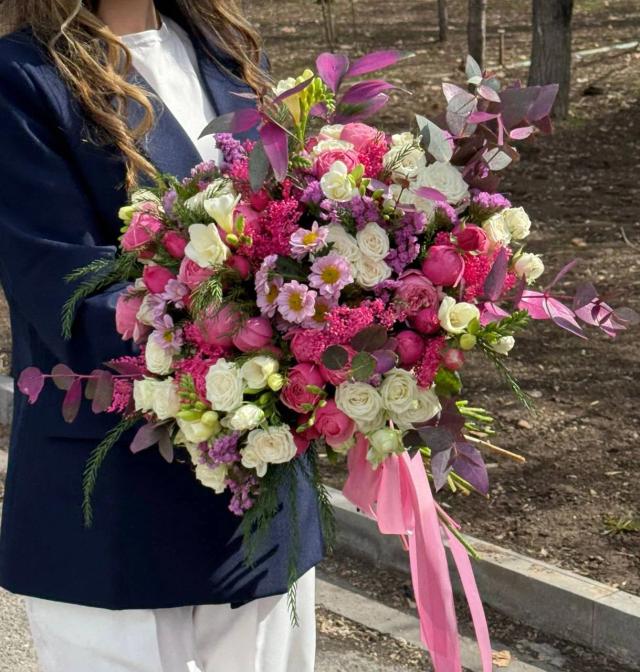 Pink gorgeous bouquet | ծաղիկներ, ծաղկեպսակներ, բույսեր - առաքում Երևան