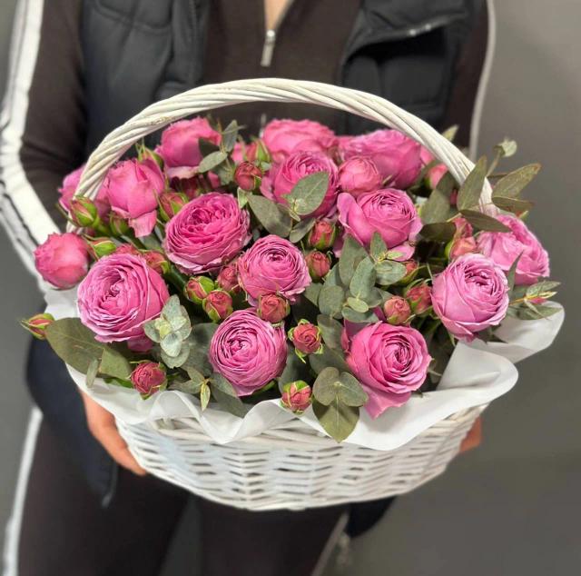 Peonies in a basket | ծաղիկներ, ծաղկեպսակներ, բույսեր - առաքում Երևան Peonies in a basket | ծաղիկներ, ծաղկեպսակներ, բույսեր - առաքում Երևան