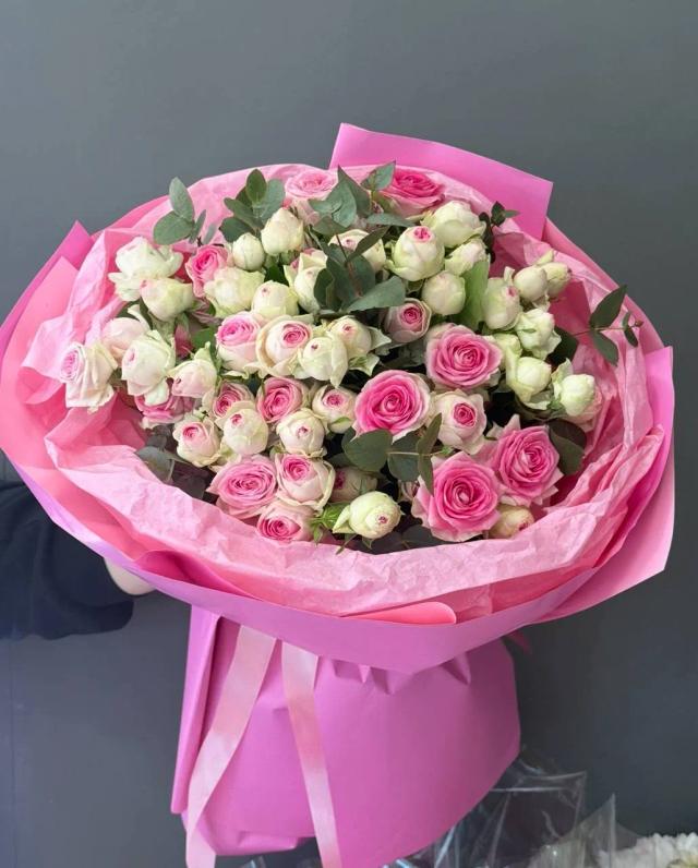 Elegant bouquet roses | ծաղիկներ, ծաղկեպսակներ, բույսեր - առաքում Երևան Elegant bouquet roses | ծաղիկներ, ծաղկեպսակներ, բույսեր - առաքում Երևան