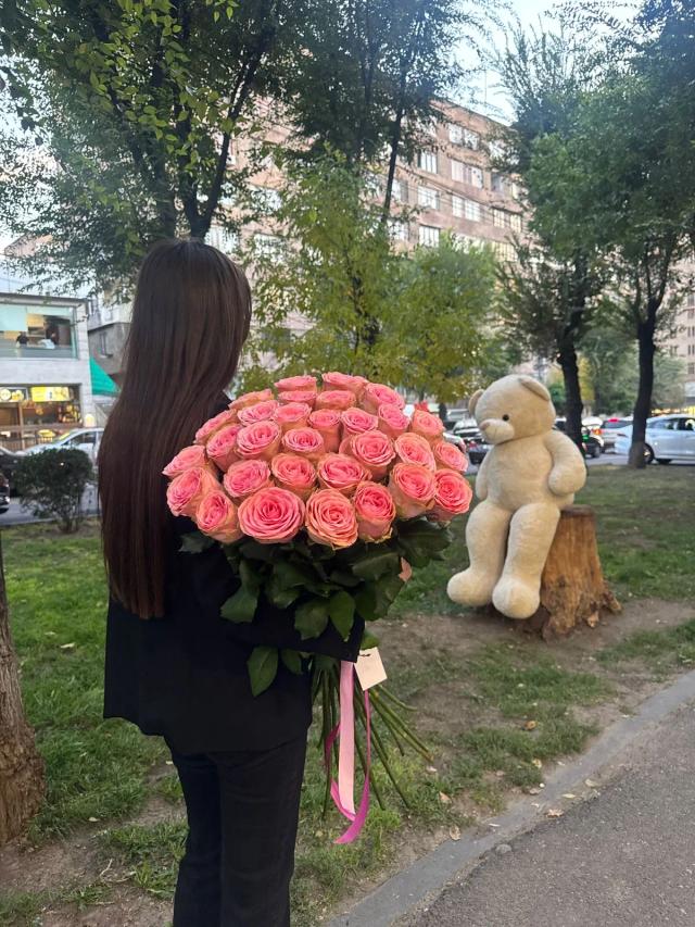 Bunch of roses | ծաղիկներ, ծաղկեպսակներ, բույսեր - առաքում Երևան Bunch of roses | ծաղիկներ, ծաղկեպսակներ, բույսեր - առաքում Երևան