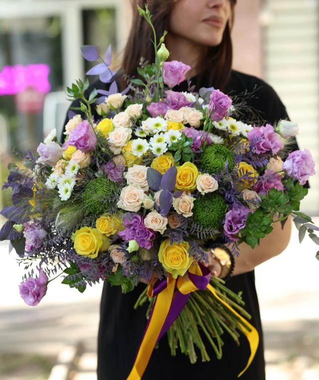 A gorgeous bunch | ծաղիկներ, ծաղկեպսակներ, բույսեր - առաքում Երևան A gorgeous bunch | ծաղիկներ, ծաղկեպսակներ, բույսեր - առաքում Երևան