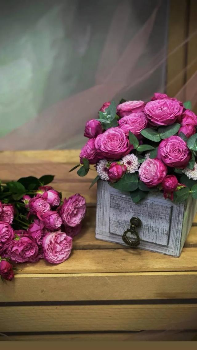 Bunch of roses | ծաղիկներ, ծաղկեպսակներ, բույսեր - առաքում Երևան Bunch of roses | ծաղիկներ, ծաղկեպսակներ, բույսեր - առաքում Երևան
