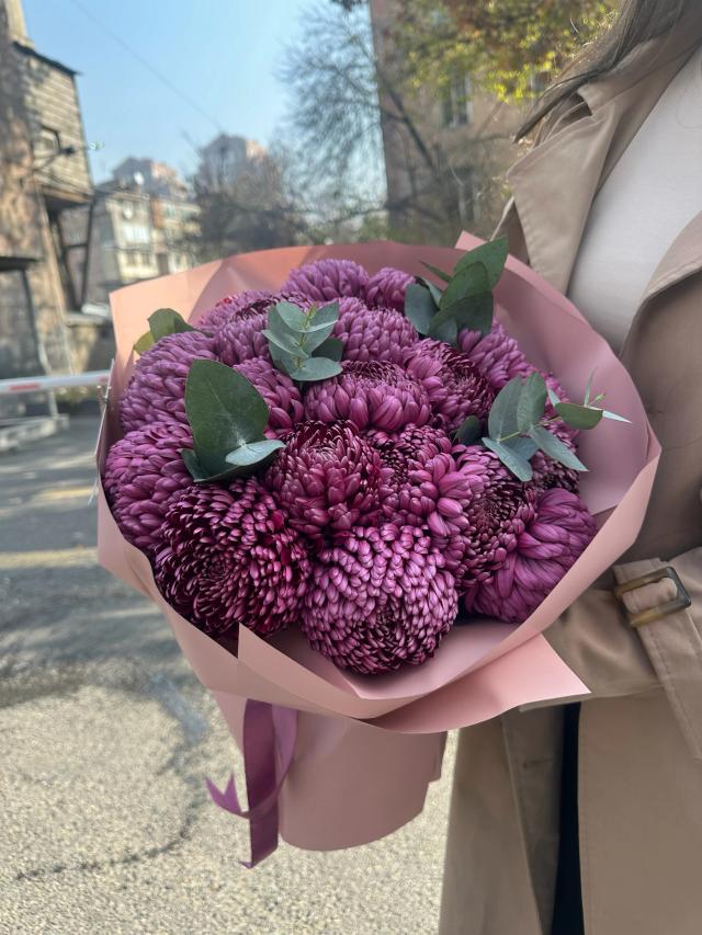 An elegant bouquet of chrysanthemums | ծաղիկներ, ծաղկեպսակներ, բույսեր - առաքում Երևան An elegant bouquet of chrysanthemums | ծաղիկներ, ծաղկեպսակներ, բույսեր - առաքում Երևան