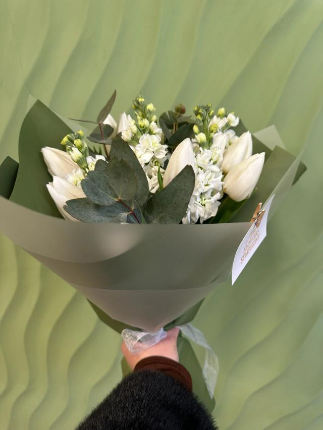 A little bunch | ծաղիկներ, ծաղկեպսակներ, բույսեր - առաքում Երևան A little bunch | ծաղիկներ, ծաղկեպսակներ, բույսեր - առաքում Երևան