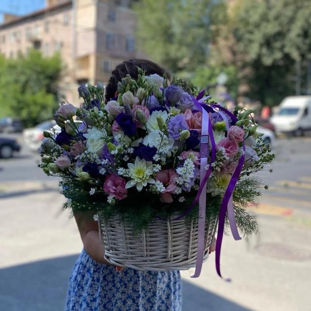 Цветочный микс в корзине | ծաղիկներ, ծաղկեպսակներ, բույսեր - առաքում Երևան Цветочный микс в корзине | ծաղիկներ, ծաղկեպսակներ, բույսեր - առաքում Երևան