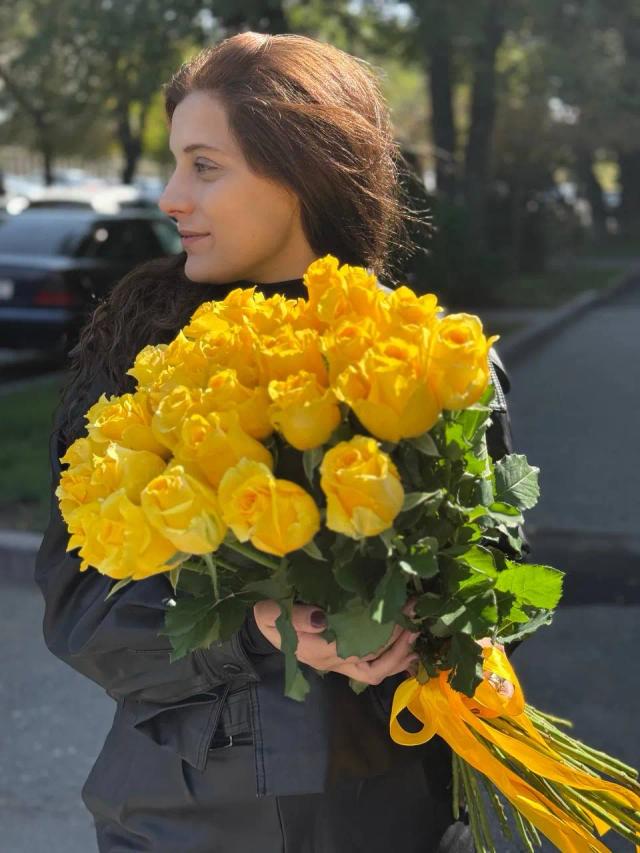 Yellow roses | ծաղիկներ, ծաղկեպսակներ, բույսեր - առաքում Երևան Yellow roses | ծաղիկներ, ծաղկեպսակներ, բույսեր - առաքում Երևան