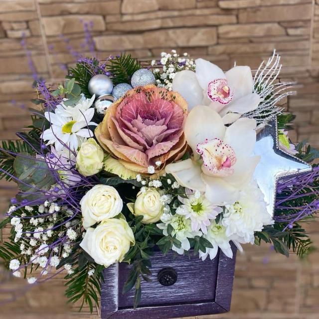 Floral mix in a box | ծաղիկներ, ծաղկեպսակներ, բույսեր - առաքում Երևան Floral mix in a box | ծաղիկներ, ծաղկեպսակներ, բույսեր - առաքում Երևան